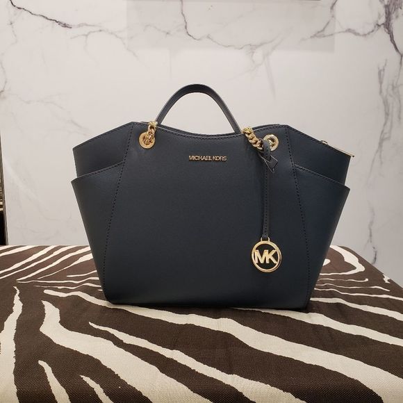 Michael Kors JST Large Chain Shoulder Tote - Picture 1 of 6